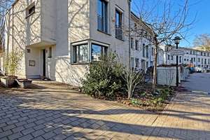 neuwertiges Endreihenhaus in Hamburg Lokstedt zum Kauf - Wentzel Dr. – Julius-Vosseler-Str. 6a, 22527 Lokstedt, Hamburg – Vorschaubild 7