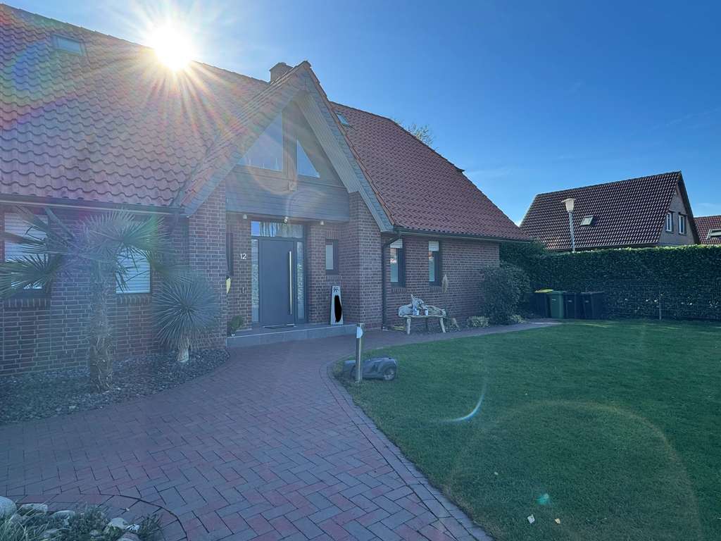 Immobilie in Hatten - Luxuriöses Einfamilienhaus  in Kirchhatten (2022 saniert) - Bild 3