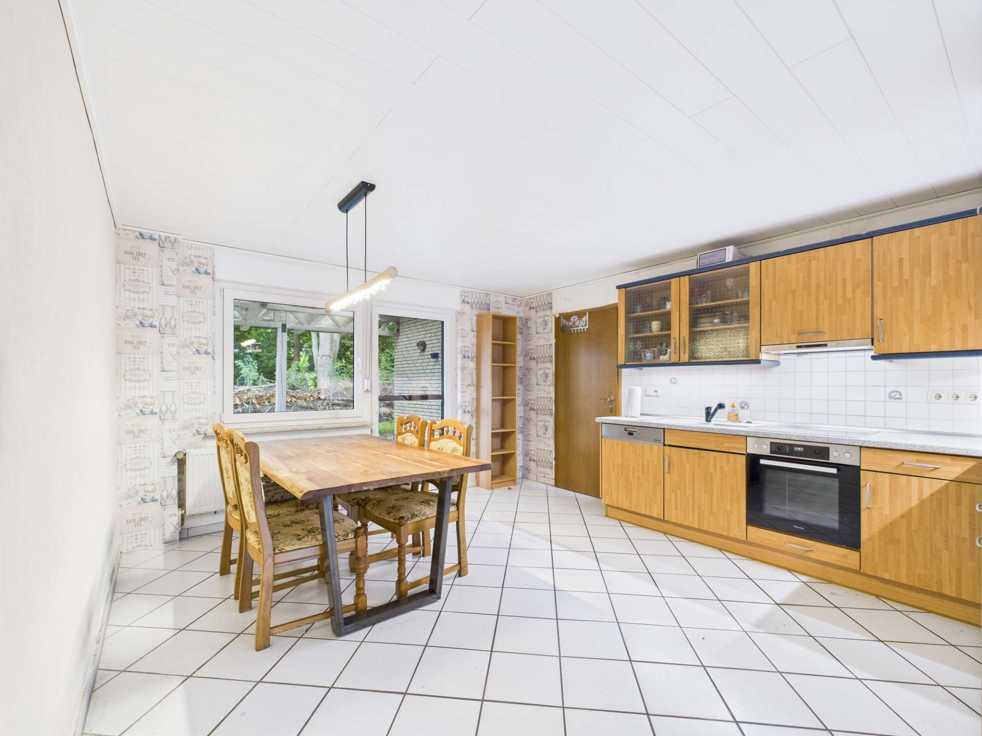 Immobilie in Uchte - Ein Haus für nur ca. 996,00 €/m² – kaum zu glauben, aber wahr: genau hier! - Bild 2