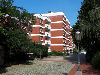 3-Zimmer-Wohnung m. Balkon u. Tiefgaragenstellplatz in ruhiger City-Lage!