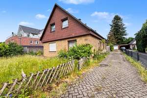 Feines Wohnhaus mit großzügigem Raumangebot für 1-2 Familien in Top-Lage von Oldenburg - Eversten