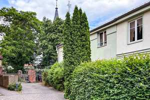 REIHENHAUS MIT ZWEI VERMIETETEN EINHEITEN – Kaulsdorf, Berlin, 12621 Berlin – Vorschaubild 2