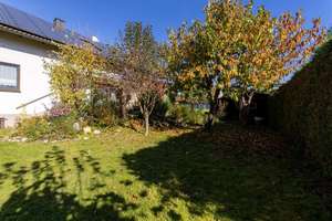 Großzügiges Einfamilienhaus mit PV-Anlage und viel Platz in Schwarzach bei Nabburg – Bachstraße 8, 92548 Schwarzach bei Nabburg – Vorschaubild 3