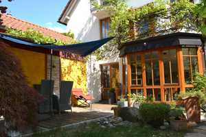 Stilvolles, einzigartiges und sehr gepflegtes lichtdurchflutetes 4-Zimmer-Reiheneckhaus  – München – Vorschaubild 2