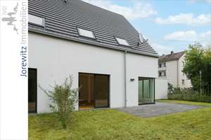Bi-Senne: Moderne Neubau-Doppelhaushälfte (KfW-Effizienzhaus 55) mit Carport, Terrasse und Garten – Die vollständige Adresse der Immobilie erhältst du vom Anbieter., 33659 Senne, Bielefeld – Vorschaubild 3