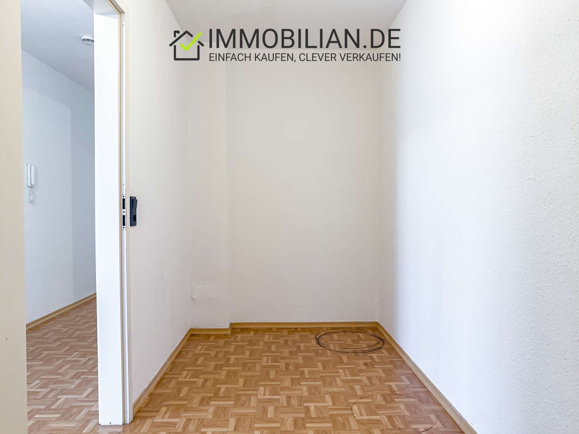 Immobilie in Lauffen am Neckar - *** Barrierefreie Erdgeschosswohnung mit privatem Zugang – direkt an den Weinbergen*** - Bild 2