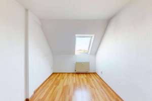 Altbauwohnung mit zwei Terrassen in oberster Etage - provisionsfrei – Buddestraße 7, 13507 Tegel, Berlin – Vorschaubild 4