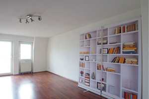 Schöne 1-Zi. Wohnung, EBK, Balkon, TG-Stellplatz, Keller, PF-Zeppelinstr. – Zeppelinstr. 8, 75175 Pforzheim – Vorschaubild 2