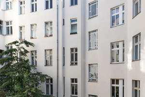 Bezugsfreie Altbauwohnung nahe Mauerpark – Die vollständige Adresse der Immobilie erhältst du vom Anbieter., 10437 Prenzlauer Berg, Berlin – Vorschaubild 9