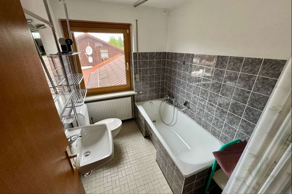 Immobilie in Chieming - Nur ca. 4 km vom Chiemsee entfernt! - Bild 1