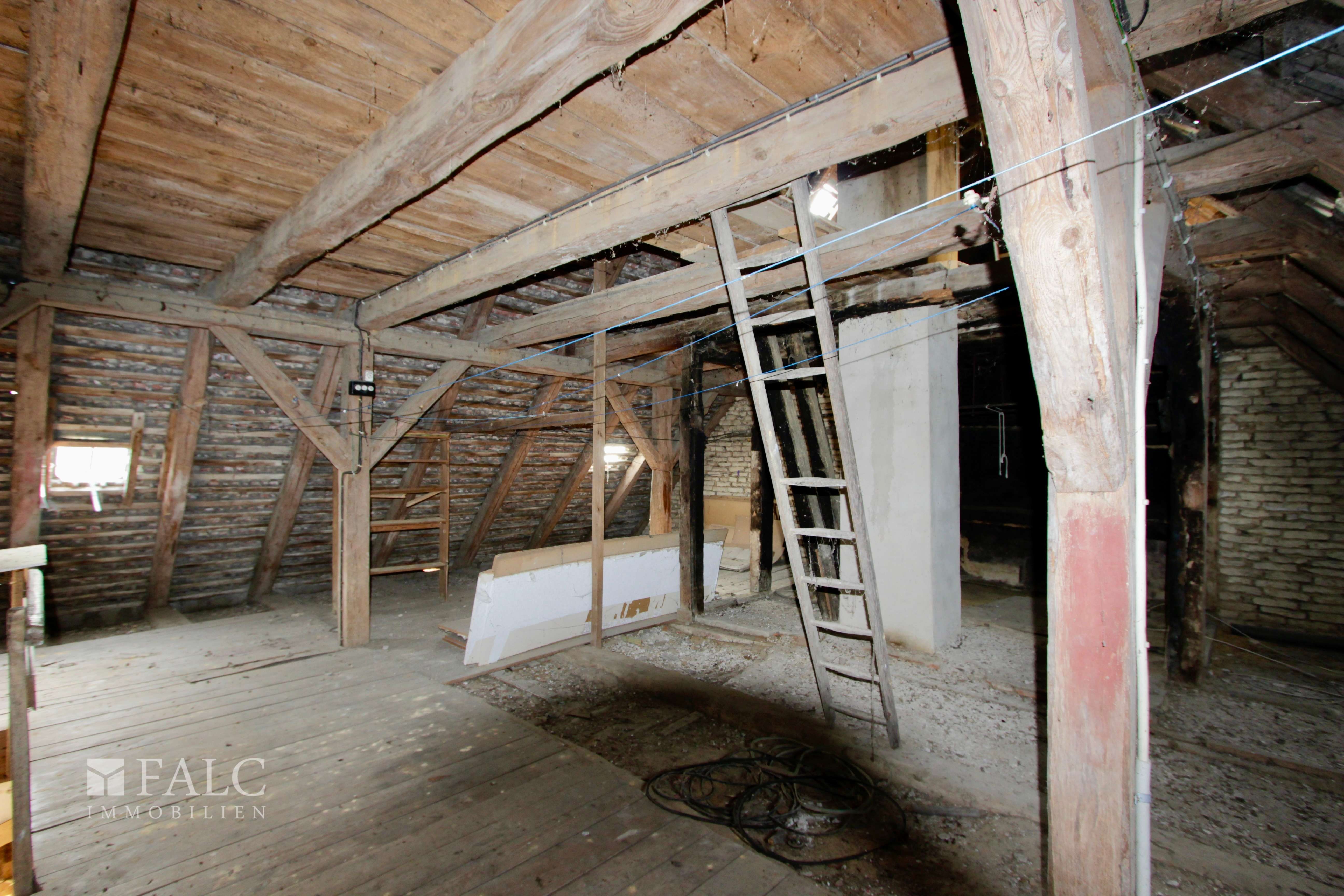Immobilie in Rom - Bauernhaus mit Potenzial im Dornröschenschlaf - Bild 2