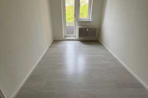 Viel Platz für Ihre Wohnideen – 3 Zimmer mit schönem Balkon – 38259 Salzgitter-Bad, Salzgitter – Vorschaubild 3
