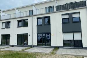 Neubausiedlung: attraktives 4,5-Zimmer-Reihenhaus in schöner Lage mit Garten & sw. Dachterrasse – Helene-Knorr Straße 76, 28259 Kirchhuchting, Bremen – Vorschaubild 3