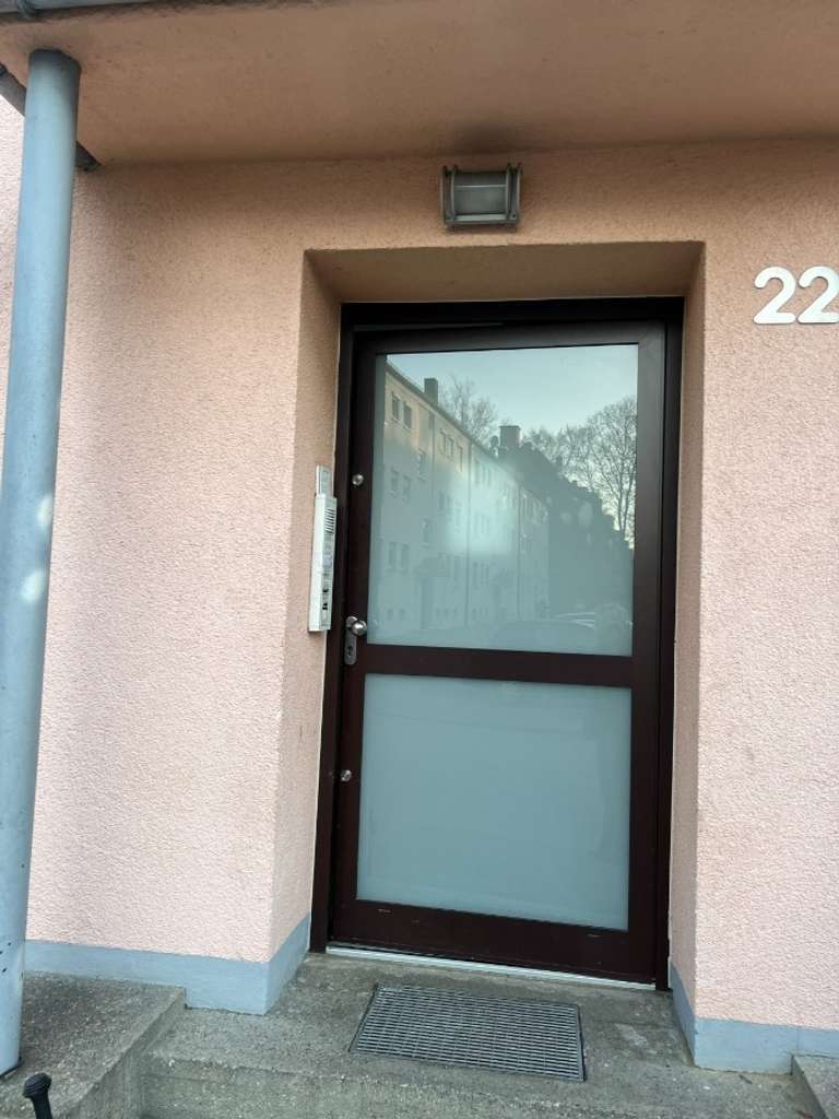 Immobilie in Augsburg - CityHome l Vermietete 1,5-Zimmer-Wohnung mit Erbbaurecht – Augsburg-Bärenkeller - Bild 2