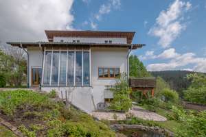 Traumhaftes Einfamilienhaus mit Einliegerwohnung und tollem Garten für die Kinder zu verkaufen! – Die vollständige Adresse der Immobilie erhältst du vom Anbieter., 78144 Schramberg – Vorschaubild 3