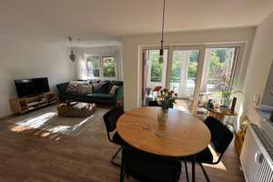 REAL HOUSE: Lichtdurchfluteter Wohntraum am Rhein | 3 Zimmer mit verglaster Loggia & Stellplatz – Die vollständige Adresse der Immobilie erhältst du vom Anbieter., 51063 Mülheim (Ortsteil), Köln – Vorschaubild 5