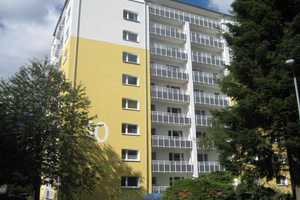 Reinkommen und Wohlfühlen: saniertes 1-Zi.-Appartment mit Balkon und Aufzug, sofort anmietbar! – Brüder-Grimm-Ring 10, 23560 Lübeck – Vorschaubild 1