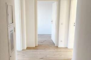 Zum Einzug bereit: helle 2,5 Zi.-Whg. mit Loggia in Seidnitz – Gohrischstraße 1, 1237 Seidnitz/Dobritz, Dresden – Vorschaubild 9