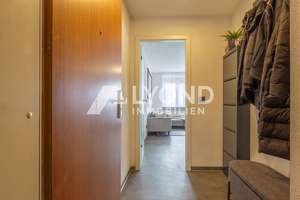 Kernsanierte Dachgeschosswohnung mit Südostbalkon, Aufzug und Stellplatz in Untertürkheim – Die vollständige Adresse der Immobilie erhältst du vom Anbieter., 70327 Untertürkheim (Ortsteil), Stuttgart – Vorschaubild 2