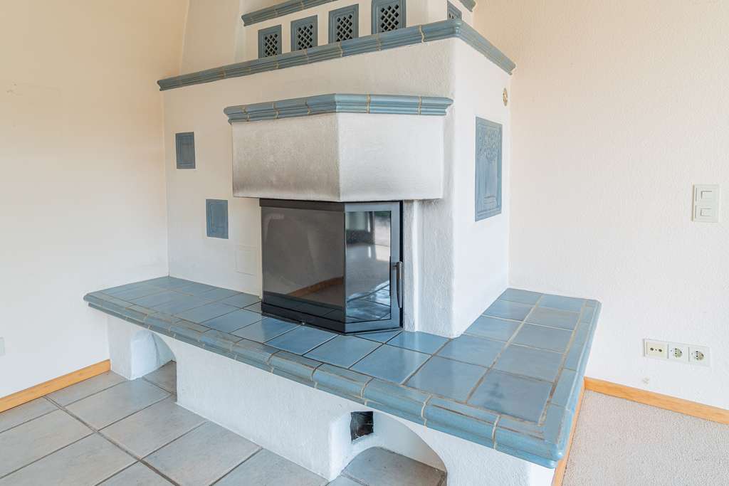 Immobilie in Stephanskirchen - Atrium-Bungalow am Schloßberg zum renovieren / Kauf gegen Gebot - Bild 3