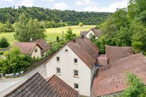 Charmantes Anwesen in Neudenau – Wohnhaus mit weitläufigem Grundstück und Nebengebäuden – Die vollständige Adresse der Immobilie erhältst du vom Anbieter., 74861 Neudenau – Vorschaubild 4