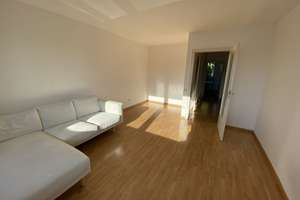 Gemütliche helle moderne  Wohnung mit Balkon, EBK  & PKW-Stellplatz in ruhiger Lage v. Lörick – 40547 Lörick, Düsseldorf – Vorschaubild 20