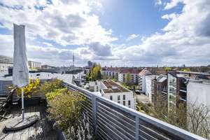 Charakterstark, lichtdurchflutet und außergewöhnlich:
DG-Wohnung mit  Dachterrasse am Isemarkt – Die vollständige Adresse der Immobilie erhältst du vom Anbieter., 20144 Harvestehude, Hamburg – Vorschaubild 15