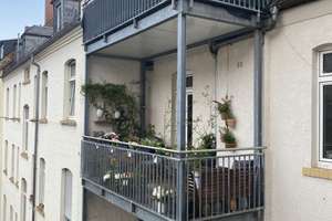 Helle Altbauwohnung - 4 Zimmer, 3 Balkone – Scharnhorststrasse 32, 65195 Westend / Bleichstraße, Wiesbaden – Vorschaubild 2