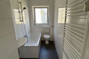 4-Zimmer-Wohnung,komplett renoviert