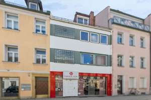 Wohn- und Geschäftshaus mit Entwicklungspotential in Bestlage in der Erlanger Innenstadt