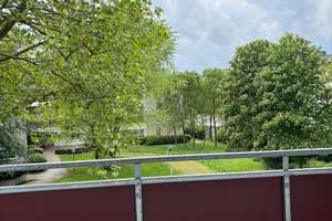 Steinhausstr. 10 - Erstbezug - tolle 3 1/2-Zimmer-Wohnung , 70 qm ,  mit 2 Balkonen und 2 Kellern