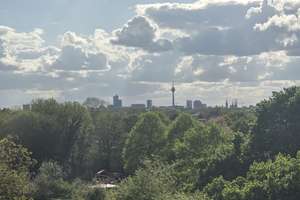 Modernes Penthouse (93 m²) mit 2 Balkonen, bodentiefen Fenstern & Tiefgarage – Die vollständige Adresse der Immobilie erhältst du vom Anbieter., 40625 Gerresheim, Düsseldorf – Vorschaubild 4
