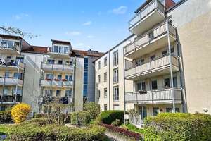 Kapitalanlage: vermietete 3-Raum-Wohnung mit Balkon, Aufzug und Stellplatz in Leipzig Probstheida – Die vollständige Adresse der Immobilie erhältst du vom Anbieter., 4289 Probstheida, Leipzig – Vorschaubild 1