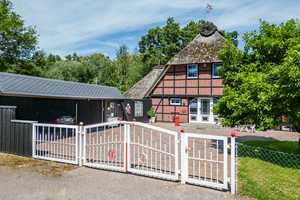 Wiefelstede: Stilvolles Ein-/Zweifamilienhaus unterm Reetdach mit parkähnlichem Anwesen, Obj. 6996 – Wiefelstede, Ammerland (Kreis), 26215 Ammerland (Kreis) – Vorschaubild 37