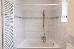 Stilvoll wohnen in Schwachhausen: Helle 3-Zimmer-Wohnung mit großer Terrasse & XXL-Garage – Schwachhauser Heerstraße 208a, 28213 Riensberg, Bremen – Vorschaubild 3