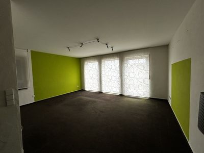 Wohnen mit Charakter: Großzügige Doppelhaushälfte in Güglingen