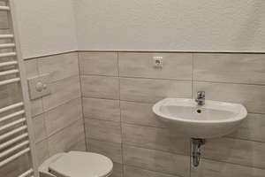 Helle 2 Raum-Wohnung im Zentrum – Zieschestr. 31, 9111 Zentrum, Chemnitz – Vorschaubild 1