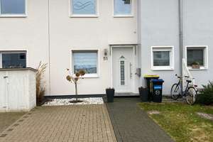 Ansprechendes 5-Zimmer-Reihenhaus mit EBK in Bremen Sebaldsbrück – Die vollständige Adresse der Immobilie erhältst du vom Anbieter., 28309 Sebaldsbrück, Bremen – Vorschaubild 1