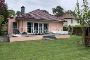 Charmanter Bungalow in Berlin-Karolinenhof – stilvoll, barrierefrei und naturnah – Berlin – Vorschaubild 2
