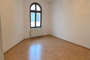 Charmante 3-Raum-Wohnung mit Balkon und Blick auf die Kirche am Ambrosiusplatz – 39112 Sudenburg, Magdeburg – Vorschaubild 6