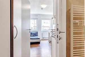 Möbliert, vollmöblierte Wohnung in Milbertshofen – Knorrstraße 29, 80807 München – Vorschaubild 6