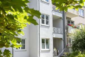 Investieren im Süden Berlins: 
Vermietete 2-Zimmer-Wohnung mit Balkon - nahe S-Bahn - provisionsfre – Wünsdorfer Straße 104, 12307 Marienfelde, Berlin – Vorschaubild 11