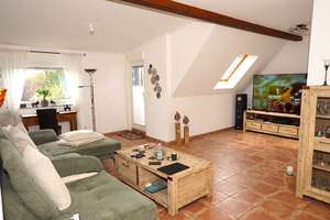Großzügige 4-Zimmer-Dachgeschosswohnung mit 2 Balkonen in Leverkusen-Schlebusch! – Die vollständige Adresse der Immobilie erhältst du vom Anbieter., 51375 Schlebusch, Leverkusen – Vorschaubild 2