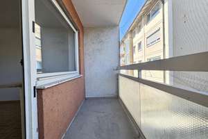 Frisch renovierte 3,5-Zimmer-Wohnung mit Balkonen in Laim – 80687 Sankt Ulrich, München – Vorschaubild 6