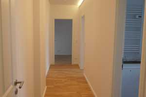 Tolle 3-Raum-Wohnung mit Balkon, Weitblick + Fahrstuhl in Buckau! – Bahnikstr. 6, 39104 Magdeburg – Vorschaubild 13