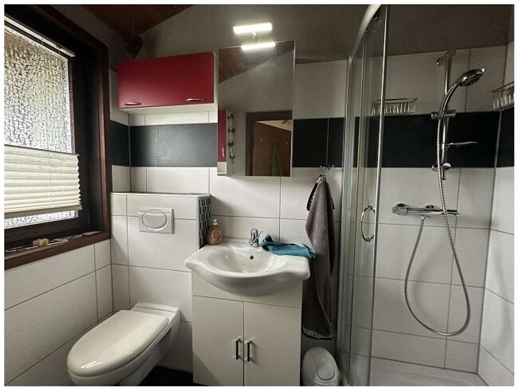 Immobilie in Hollern-Twielenfleth - Ferienhaus im Feriendorf "Altes Land"  in Hollern-Twielenfleth - Bild 3