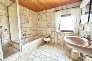 Zwei Häuser zum Preis von einem: Einfamilienhaus mit Ausbaupotenzial + separates Wohnhaus – 97956 Werbach – Vorschaubild 10