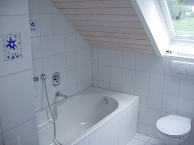 Maisonette 3,5 Zi. mit EBK, Dachterrasse und Loggia, Einzelgarage