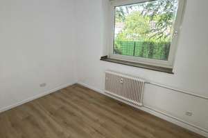 Frisch gestrichene 4 Raum Wohnung im Erdgeschoss mit Terrasse – Oemken Str. 91, 45892 Resse, Gelsenkirchen – Vorschaubild 5