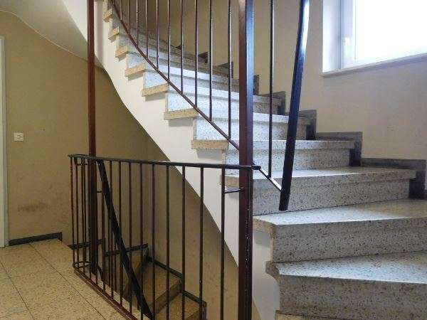 GEPFLEGTE 3-ZIMMERWOHNUNG MIT ZWEI BALKONEN IN ZENTRALER LAGE, Neu Ulm Kreis – Bild 2